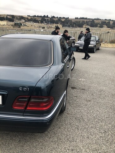 Mercedes E 220 1999, 448,448 km - 2.2 l - Bakı