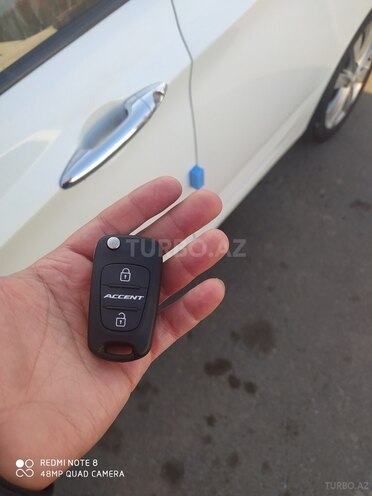 Hyundai Accent 2012, 61,321 km - 1.6 l - Bakı