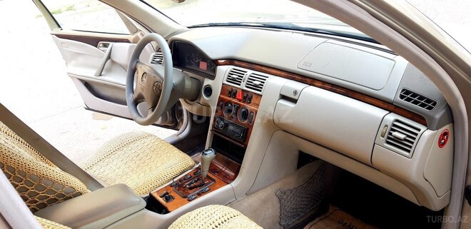 Mercedes E 240 2000, 352,000 km - 2.4 l - Bakı