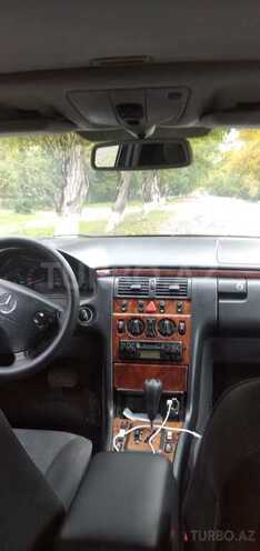Mercedes E 240 1999, 294,500 km - 2.4 l - Zaqatala