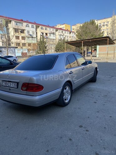 Mercedes E 240 1998, 440,358 km - 2.4 л - Bakı