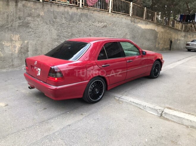 Mercedes C 230 1997, 240,000 km - 2.3 l - Bakı