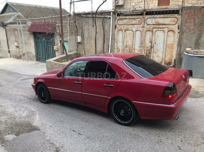 Mercedes C 230 1997, 240,000 km - 2.3 l - Bakı