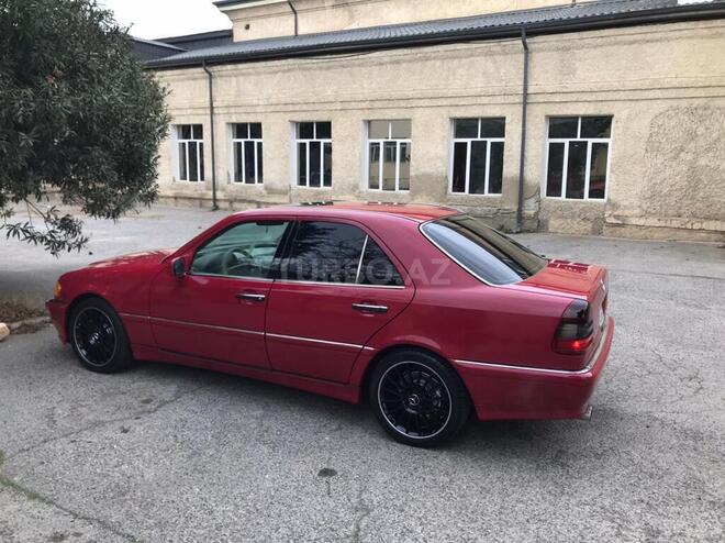 Mercedes C 230 1997, 240,000 km - 2.3 l - Bakı