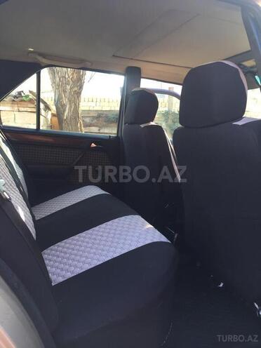 Mercedes E 200 1993, 516,579 km - 2.0 l - Bakı