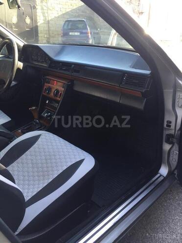 Mercedes E 200 1993, 516,579 km - 2.0 l - Bakı