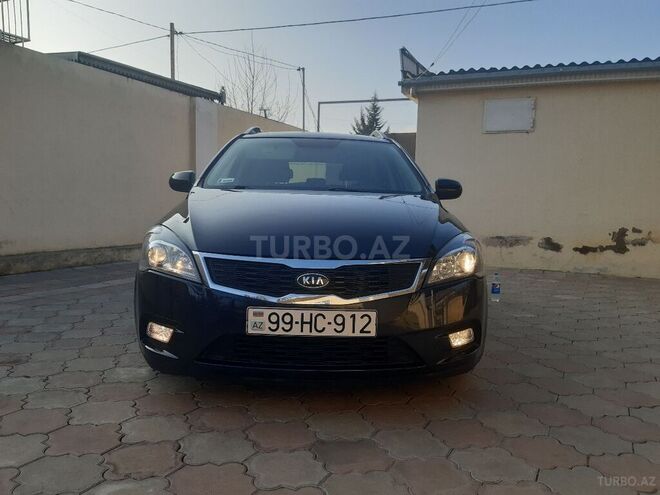 Kia Ceed 2010, 166,000 km - 1.6 l - Biləsuvar