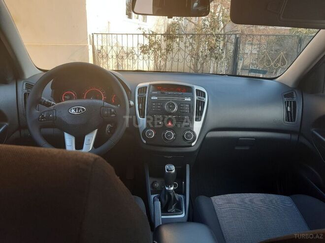 Kia Ceed 2010, 166,000 km - 1.6 l - Biləsuvar