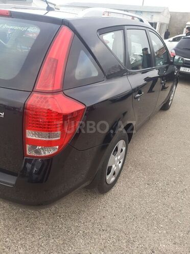 Kia Ceed 2010, 166,000 km - 1.6 l - Biləsuvar