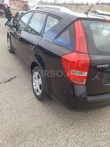 Kia Ceed 2010, 166,000 km - 1.6 l - Biləsuvar