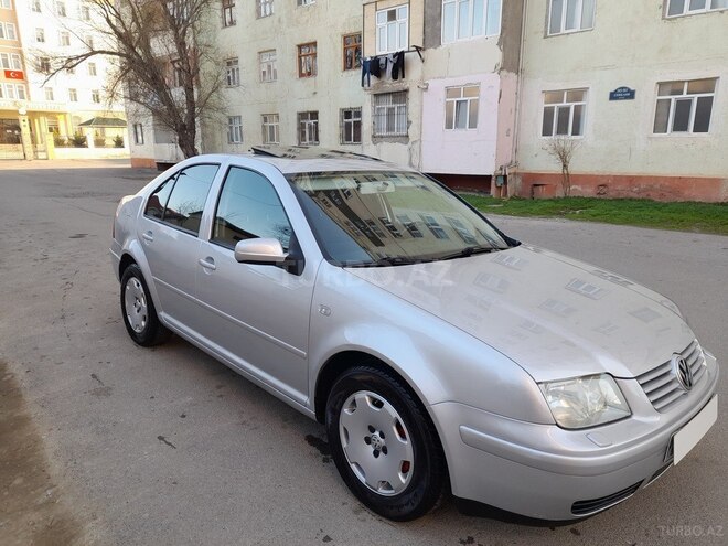 Volkswagen Bora 2002, 213,313 km - 1.8 l - Sumqayıt