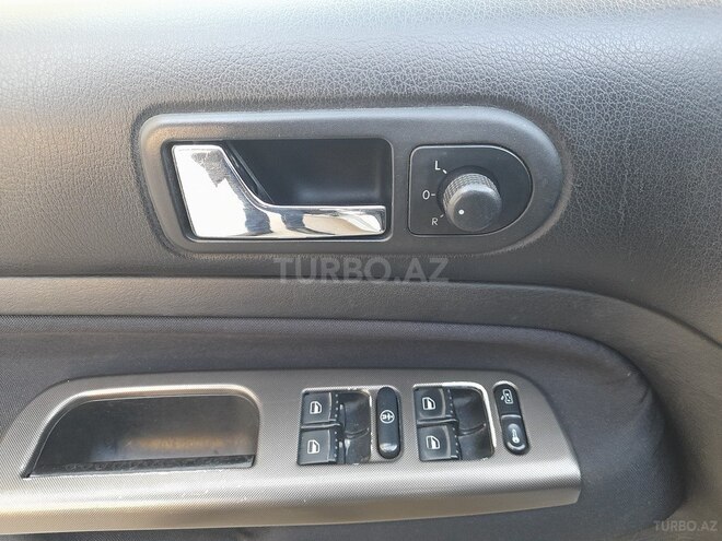 Volkswagen Bora 2002, 213,313 km - 1.8 l - Sumqayıt