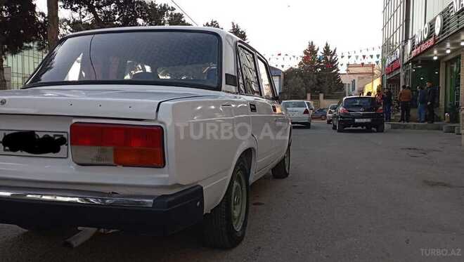 LADA (VAZ) 2107 2009, 174,000 km - 1.7 л - Bakı