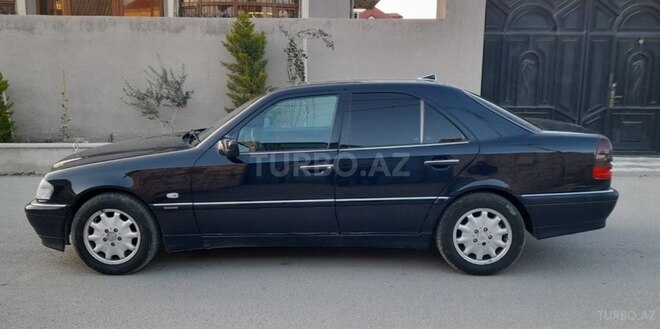 Mercedes C 200 1997, 235,000 km - 2.0 l - Bakı