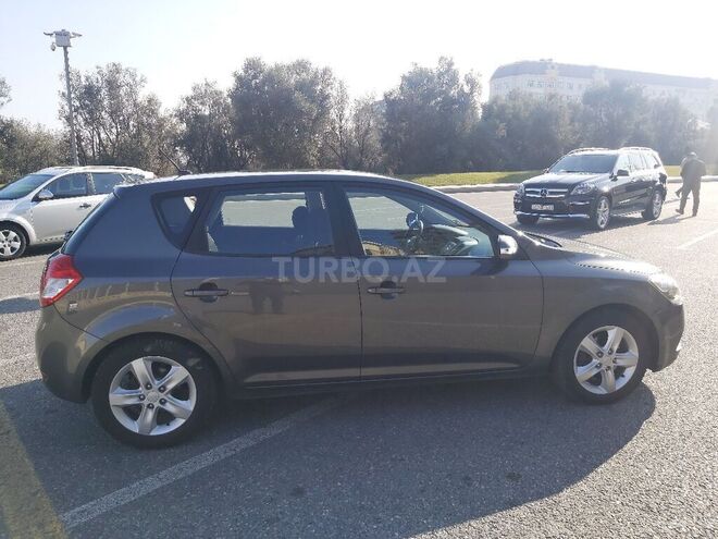 Kia Ceed 2010, 170,000 km - 1.4 l - Bakı