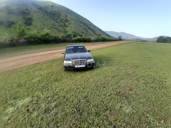 Mercedes C 240 1999, 266,880 km - 2.4 l - Bakı