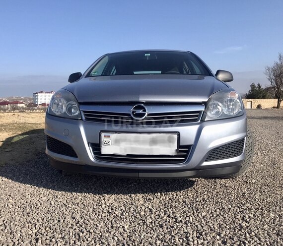 Opel Astra 2009, 199,550 km - 1.4 л - Bakı
