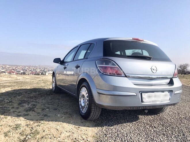 Opel Astra 2009, 199,550 km - 1.4 л - Bakı