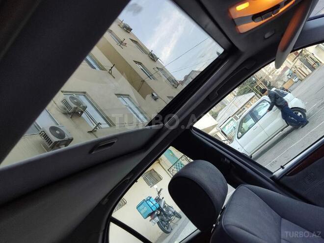 Mercedes E 270 2001, 394,000 km - 2.7 l - Bakı