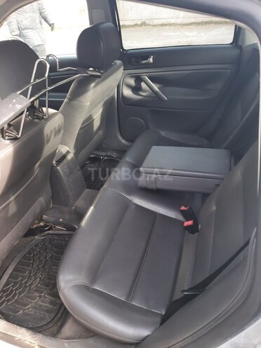 Volkswagen Passat 2004, 30,000 km - 1.8 л - Bakı