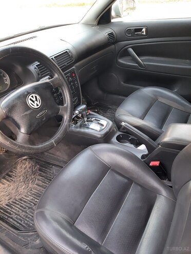 Volkswagen Passat 2004, 30,000 km - 1.8 л - Bakı