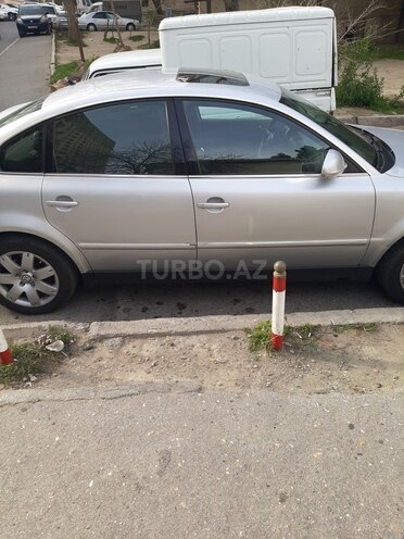 Volkswagen Passat 2004, 30,000 km - 1.8 л - Bakı