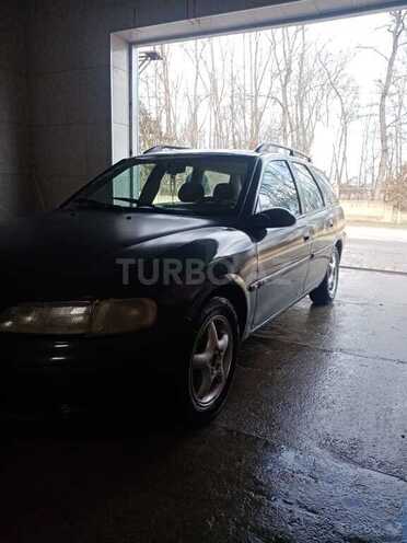 Opel Vectra 1998, 275,000 km - 2.0 l - Quba