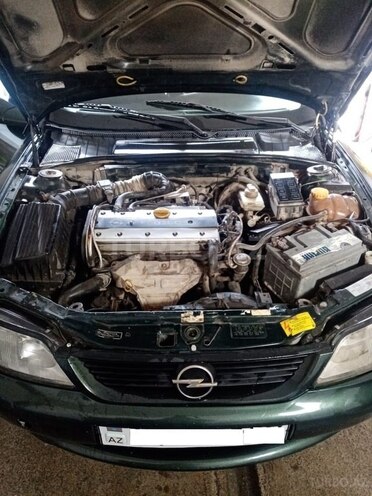 Opel Vectra 1998, 275,000 km - 2.0 l - Quba
