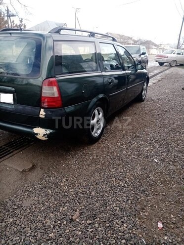 Opel Vectra 1998, 275,000 km - 2.0 l - Quba
