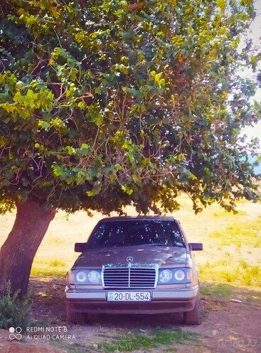 Mercedes E 200 1990, 300,500 km - 2.0 l - Gəncə