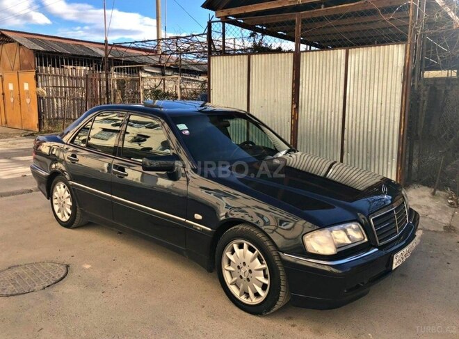 Mercedes C 240 2000, 204,000 km - 2.4 l - Şəki