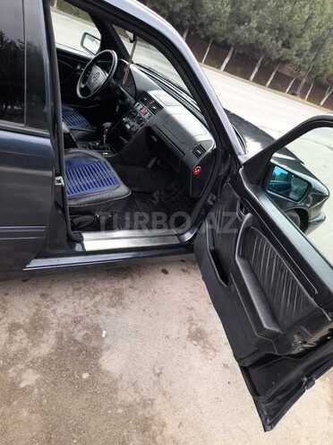 Mercedes C 180 1997, 365,000 km - 1.8 l - Qazax