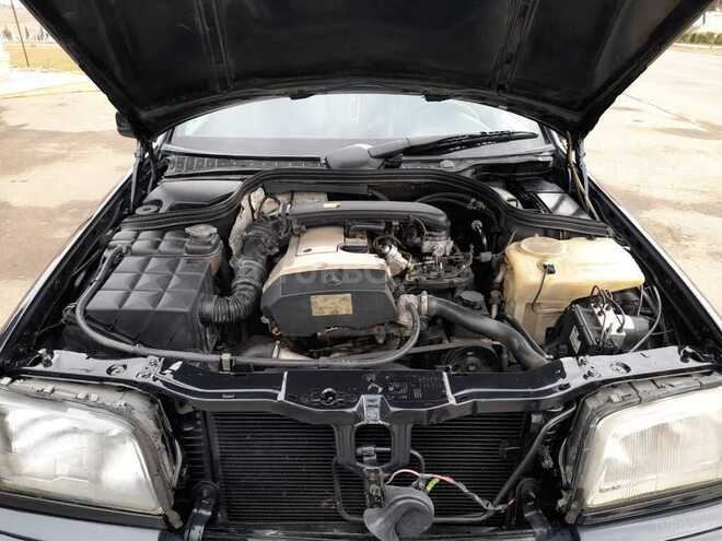 Mercedes C 180 1997, 365,000 km - 1.8 l - Qazax