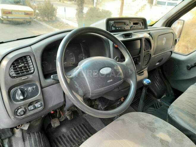 Ford Transit 2001, 340,000 km - 2.5 l - İmişli