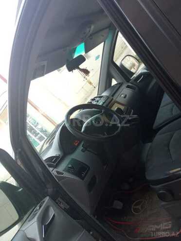 Mercedes Vito 2004, 300,000 km - 2.2 л - Bakı