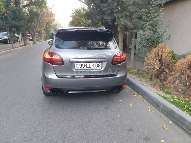 Porsche Cayenne GTS 2013, 86,000 km - 4.8 l - Bakı