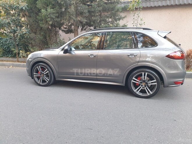 Porsche Cayenne GTS 2013, 86,000 km - 4.8 l - Bakı