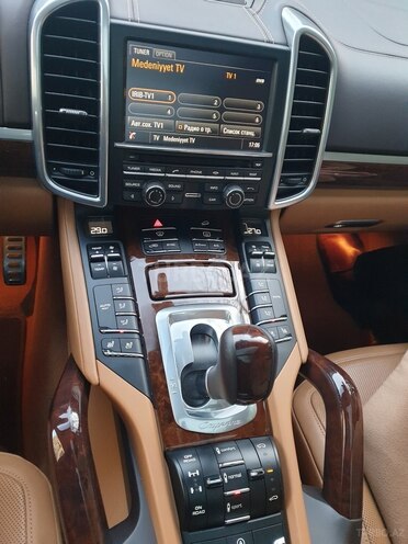 Porsche Cayenne GTS 2013, 86,000 km - 4.8 l - Bakı