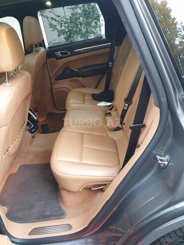 Porsche Cayenne GTS 2013, 86,000 km - 4.8 l - Bakı