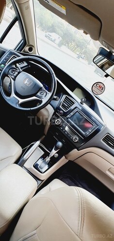 Honda Civic 2013, 273,588 km - 1.5 л - Bakı