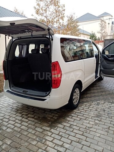 Hyundai H-1 2008, 330,000 km - 2.5 l - Bakı