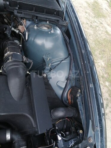 BMW 525 2001, 266,000 km - 2.5 l - Bakı
