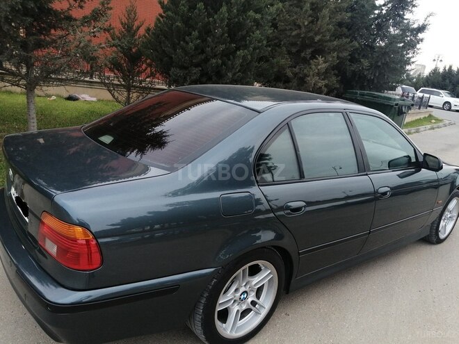 BMW 525 2001, 266,000 km - 2.5 l - Bakı