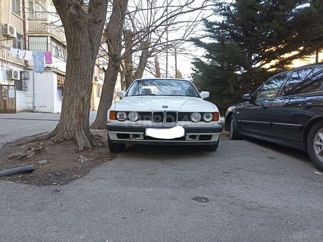 BMW 740 1988, 270,000 km - 4.0 l - Bakı