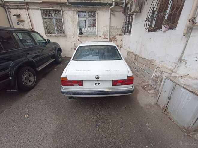 BMW 740 1988, 270,000 km - 4.0 l - Bakı