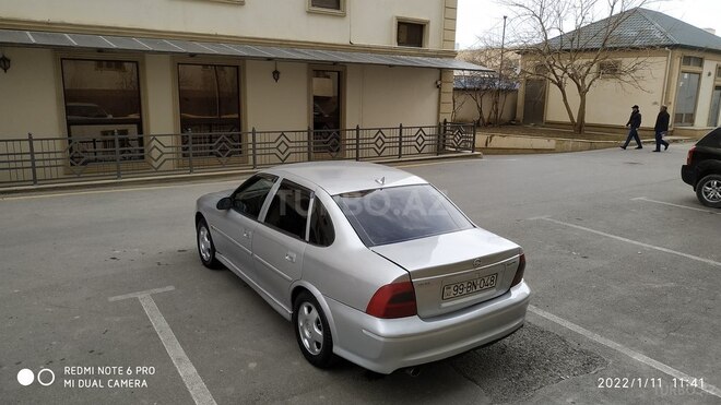 Opel Vectra 2000, 375,000 km - 2.0 l - Sumqayıt