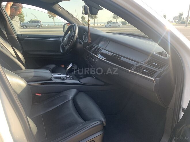 BMW X6 M 2011, 130,000 km - 4.4 l - Bakı