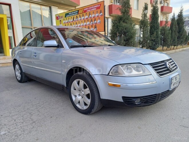Volkswagen Passat 2002, 235,800 km - 1.8 l - Gəncə