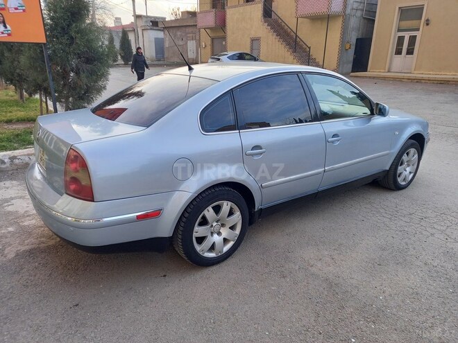 Volkswagen Passat 2002, 235,800 km - 1.8 l - Gəncə