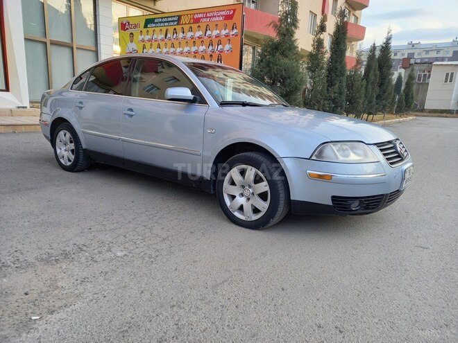 Volkswagen Passat 2002, 235,800 km - 1.8 l - Gəncə